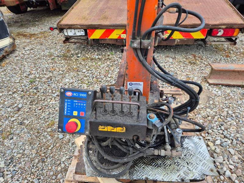 HMF 252-T2 with 2 hydraulic extensions - Кран за натоварување: слика 5 HMF 252-T2 with 2 hydraulic extensions - Кран за натоварување: слика 5