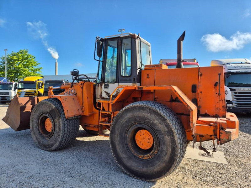 Hitachi FR 130 - Натоварувач на тркала: слика 2 Hitachi FR 130 - Натоварувач на тркала: слика 2