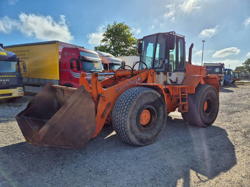 Hitachi FR 130 - Натоварувач на тркала: слика 3 Hitachi FR 130 - Натоварувач на тркала: слика 3
