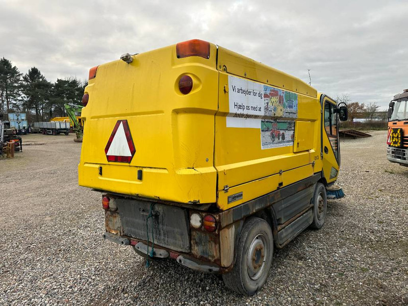 Johnston CN400 - Возило за метење: слика 3 Johnston CN400 - Возило за метење: слика 3