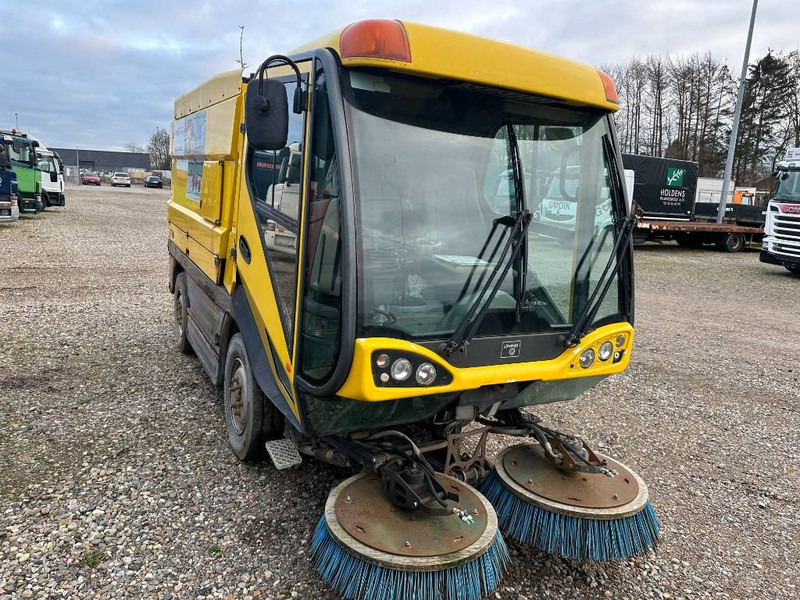 Johnston CN400 - Возило за метење: слика 4 Johnston CN400 - Возило за метење: слика 4