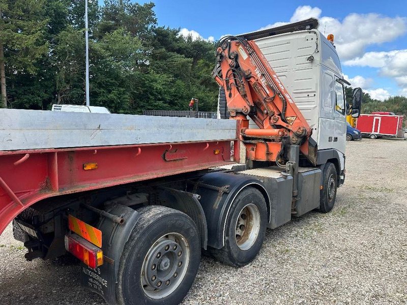Volvo FH 12 460 6x2 with Terex 190.2E crane + remote - Камион влекач: слика 4 Volvo FH 12 460 6x2 with Terex 190.2E crane + remote - Камион влекач: слика 4