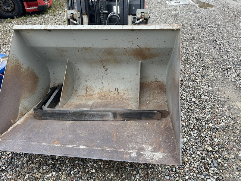 NPtrucks A18 truck with bucket and forks - Електричен вилушкар: слика 3 NPtrucks A18 truck with bucket and forks - Електричен вилушкар: слика 3