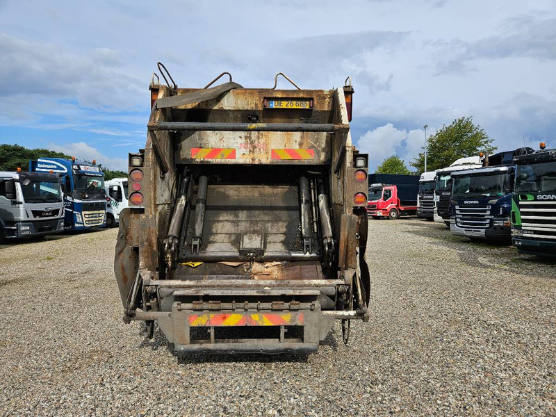 Scania P270 6x2/4 Müllwagen / garbagetruck - Камион за ѓубре: слика 4 Scania P270 6x2/4 Müllwagen / garbagetruck - Камион за ѓубре: слика 4