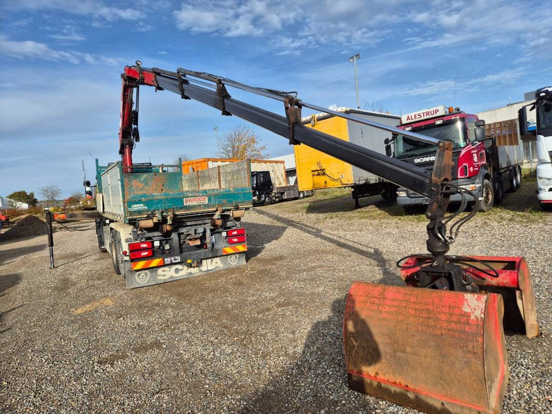 Scania P450 6x2/4 // HMF 2223 K4 // 3-way tip - Камион со кран: слика 2 Scania P450 6x2/4 // HMF 2223 K4 // 3-way tip - Камион со кран: слика 2