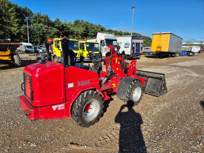 Schäffer 2345 (Bucket/Forks) - Компактен натоварувач со гасеници: слика 4 Schäffer 2345 (Bucket/Forks) - Компактен натоварувач со гасеници: слика 4