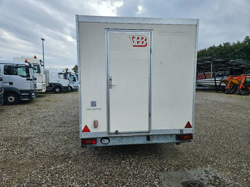 VA 1300 kg Toilet/Bad/omklædning/spiserum - Приколка сандучар: слика 4 VA 1300 kg Toilet/Bad/omklædning/spiserum - Приколка сандучар: слика 4