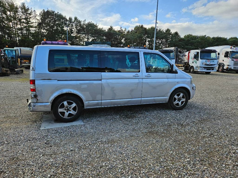 Volkswagen Caravelle 2,5 TDi 130 lang 10prs 5d - Автомобил: слика 5 Volkswagen Caravelle 2,5 TDi 130 lang 10prs 5d - Автомобил: слика 5