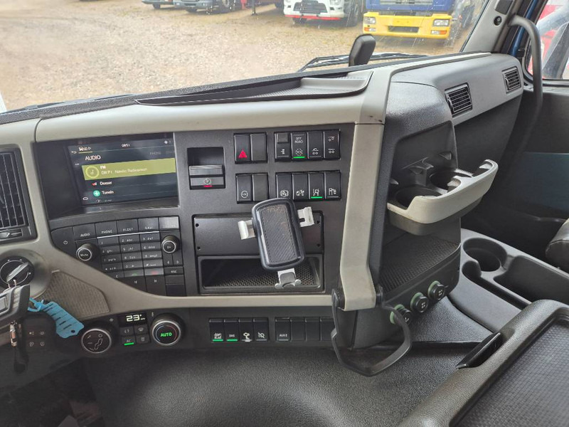 Камион со кука за подигање Volvo FM 450 6x2 //HOOK / Kroghejs//: слика 13