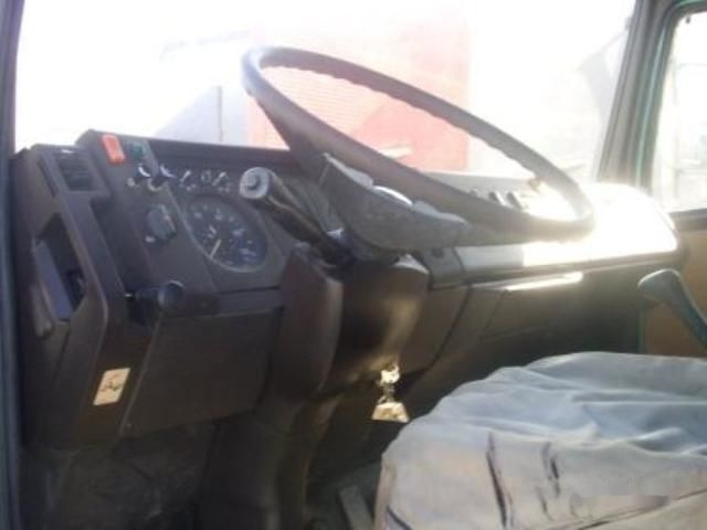 Mercedes-Benz 11.17 - Камион со платформа: слика 4 Mercedes-Benz 11.17 - Камион со платформа: слика 4