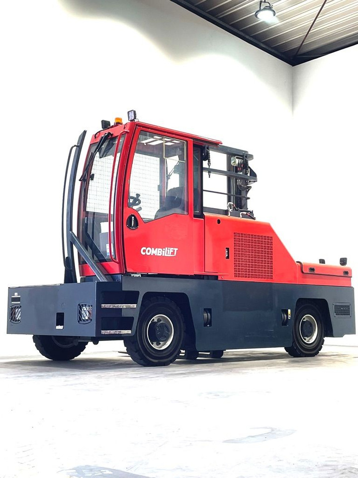 Бочен утоварувач Combilift C5000FSL: слика 1