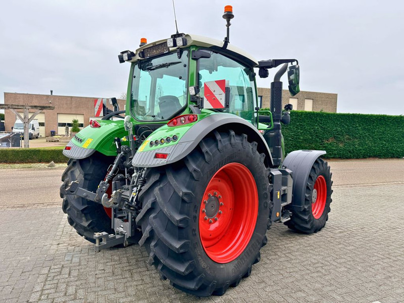 Fendt 718 Vario Power+ Gen 6 - Трактор: слика 3 Fendt 718 Vario Power+ Gen 6 - Трактор: слика 3