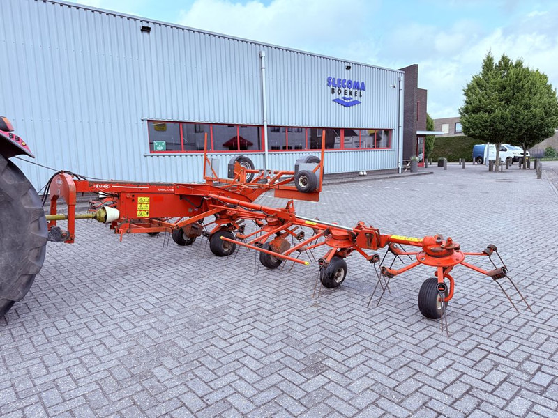 Kuhn GF8501 T - Превртувач и гребло: слика 2 Kuhn GF8501 T - Превртувач и гребло: слика 2