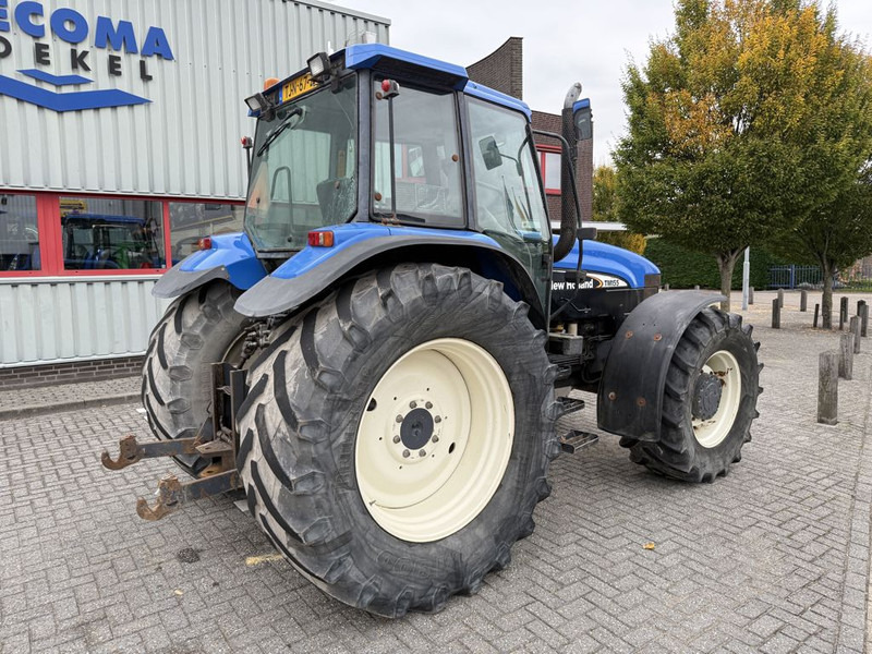New Holland 8360 Range Command - Трактор: слика 3 New Holland 8360 Range Command - Трактор: слика 3