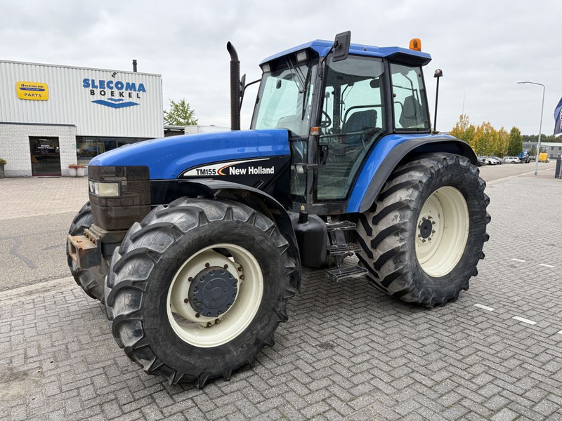 New Holland 8360 Range Command - Трактор: слика 1 New Holland 8360 Range Command - Трактор: слика 1