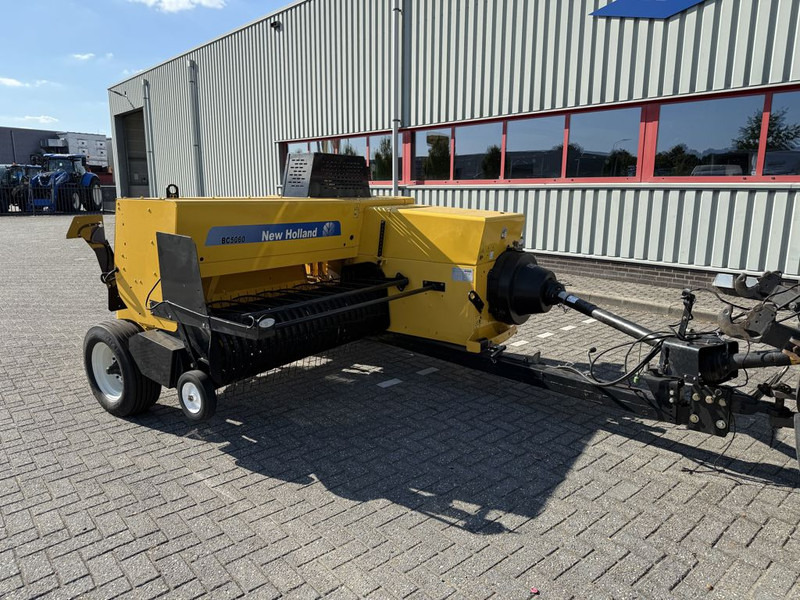 New Holland BC5060 Mini Balenpers - Балирка за квадратни бали: слика 4 New Holland BC5060 Mini Balenpers - Балирка за квадратни бали: слика 4