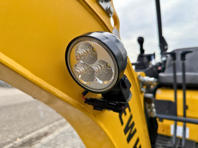 Нов Мини багер New Holland E14D Minigraver Nieuw: слика 16