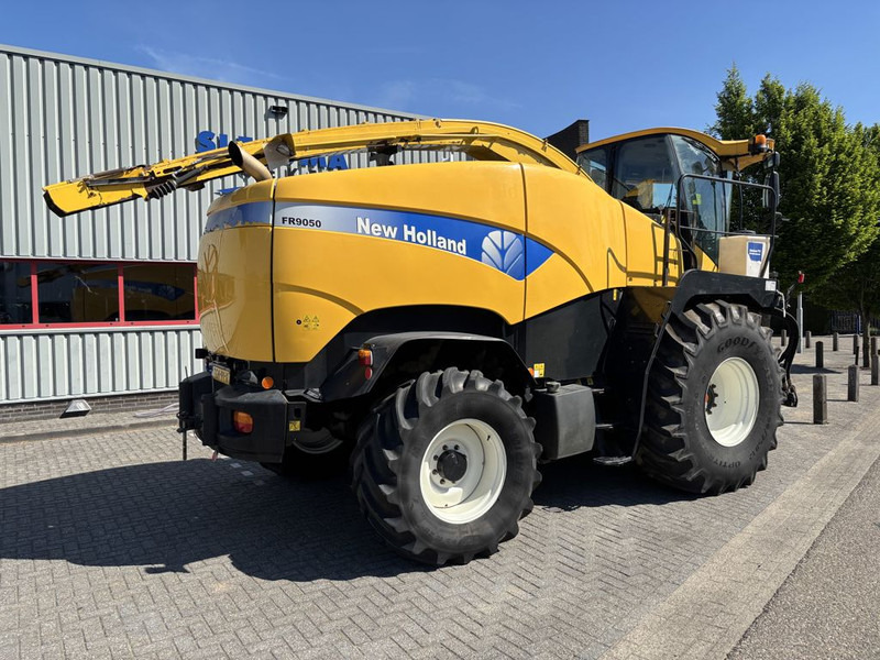 New Holland FR9050 - Комбајн за сточна храна: слика 3 New Holland FR9050 - Комбајн за сточна храна: слика 3