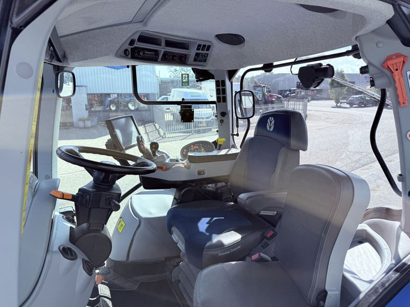 New Holland T6.165 AC + TL750 Voorlader - Трактор: слика 5 New Holland T6.165 AC + TL750 Voorlader - Трактор: слика 5