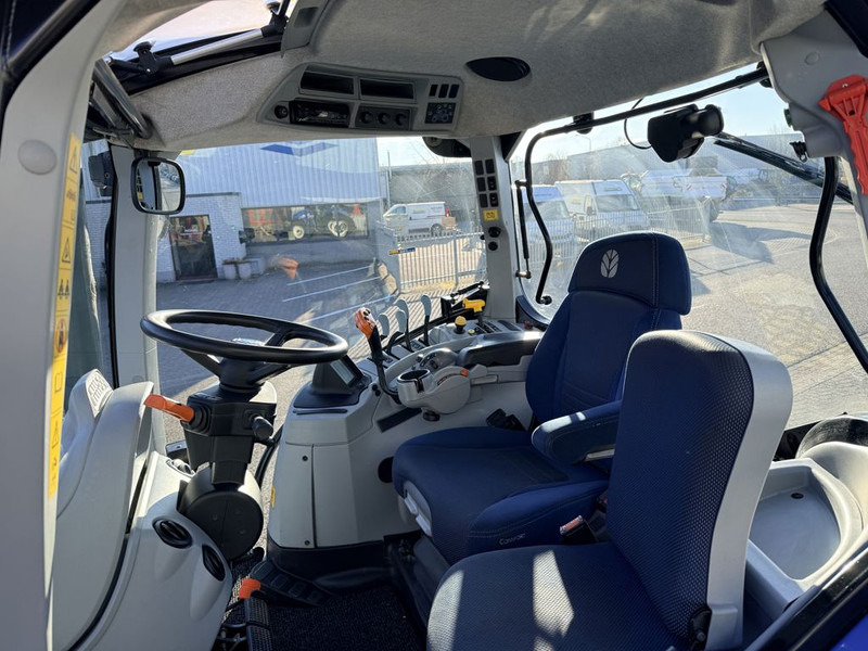 New Holland T7.165S Range Command - Трактор: слика 5 New Holland T7.165S Range Command - Трактор: слика 5