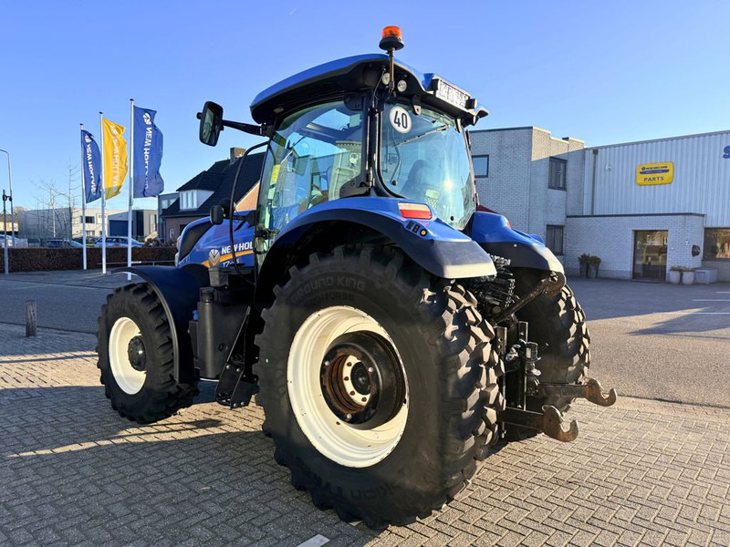 New Holland T7.165S Range Command - Трактор: слика 2 New Holland T7.165S Range Command - Трактор: слика 2