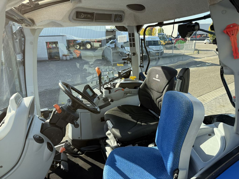 New Holland T7.185 Power Command - Трактор: слика 5 New Holland T7.185 Power Command - Трактор: слика 5