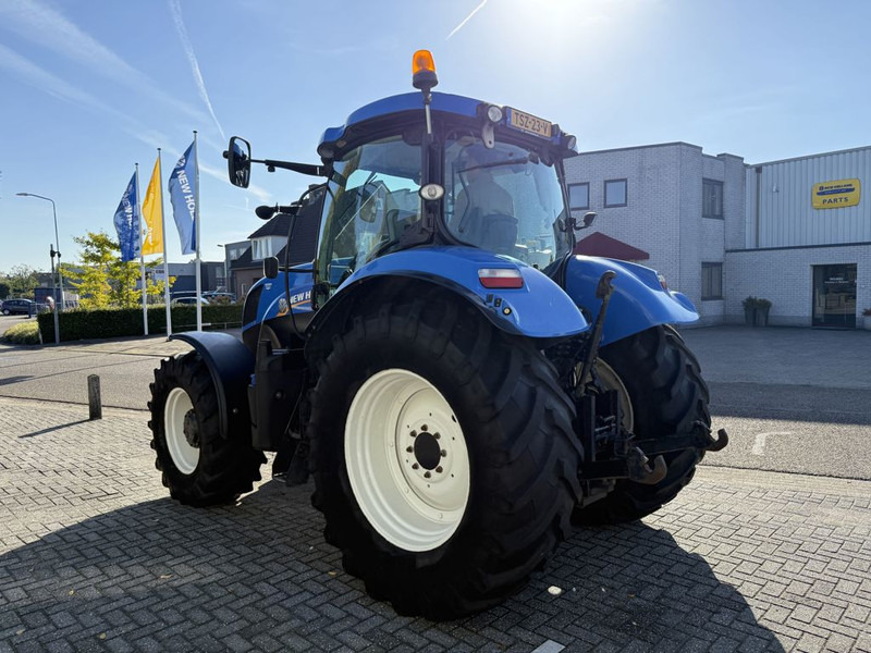 New Holland T7.185 Power Command - Трактор: слика 2 New Holland T7.185 Power Command - Трактор: слика 2