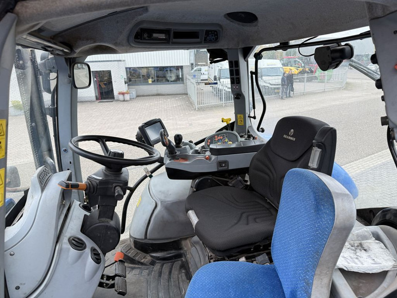 New Holland T7.210 Auto Command - Трактор: слика 5 New Holland T7.210 Auto Command - Трактор: слика 5