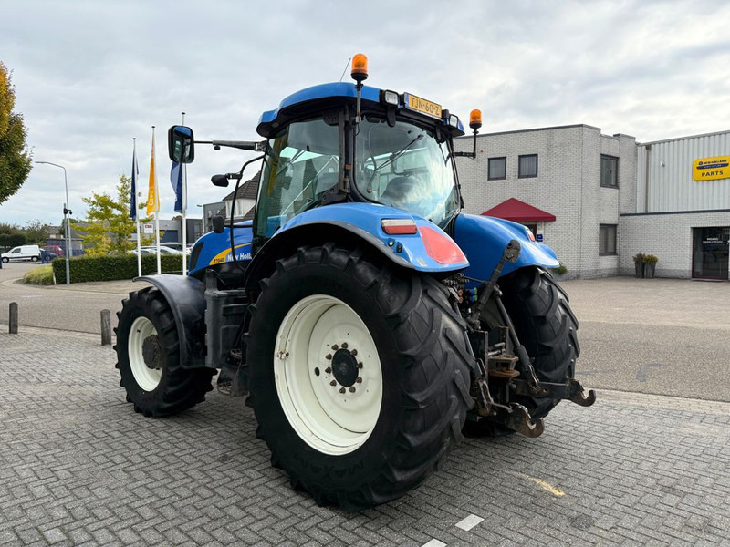 New Holland T7040 Power Command - Трактор: слика 2 New Holland T7040 Power Command - Трактор: слика 2