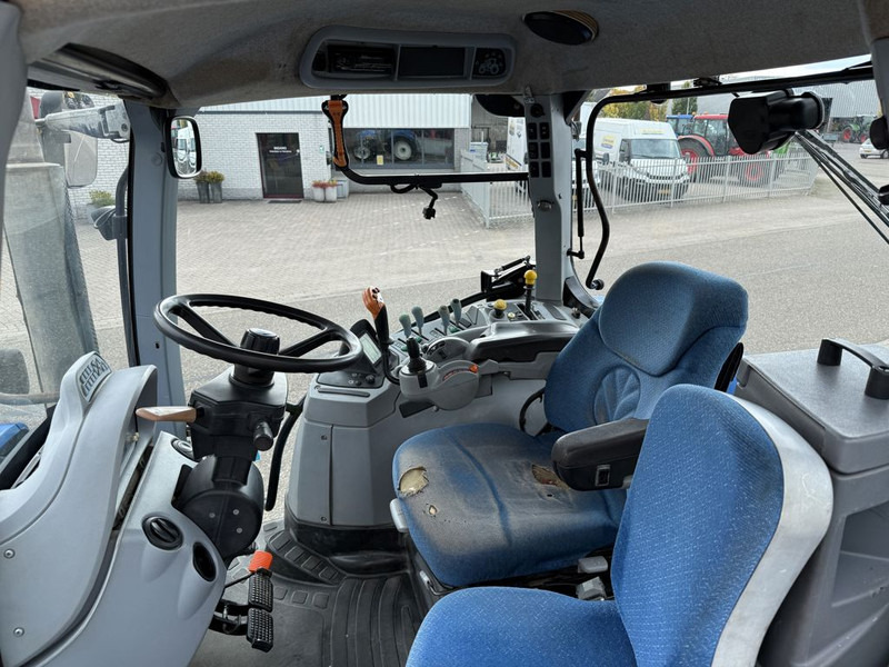 New Holland T7040 Power Command - Трактор: слика 5 New Holland T7040 Power Command - Трактор: слика 5