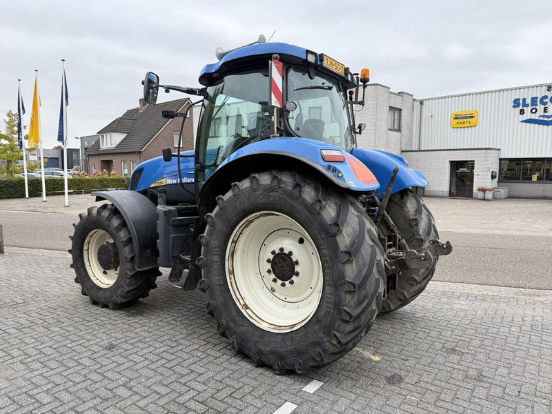 New Holland T7050 Power Command - Трактор: слика 2 New Holland T7050 Power Command - Трактор: слика 2