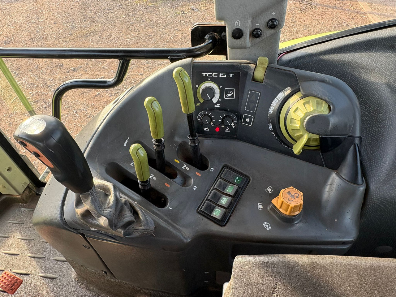 Claas Arion 620C - Трактор: слика 2 Claas Arion 620C - Трактор: слика 2