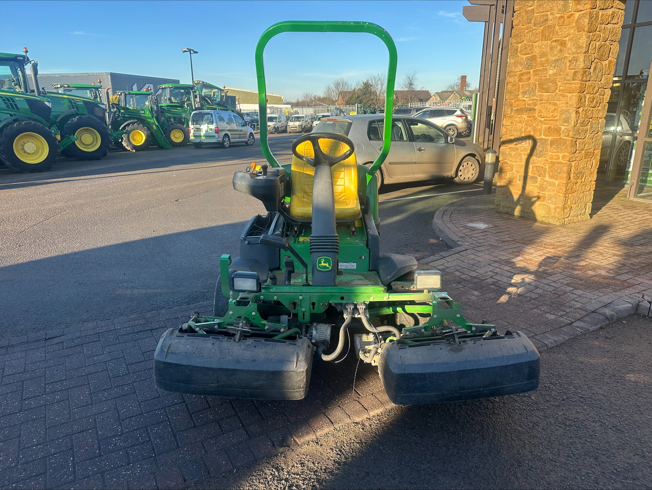 John Deere 2500E greens triple mower - Градинарска косилка: слика 5 John Deere 2500E greens triple mower - Градинарска косилка: слика 5