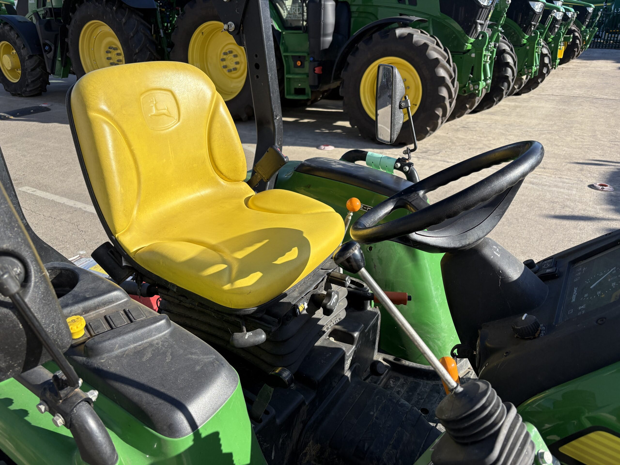 John Deere 3036E compact tractor with Loader - Мини трактор: слика 4 John Deere 3036E compact tractor with Loader - Мини трактор: слика 4