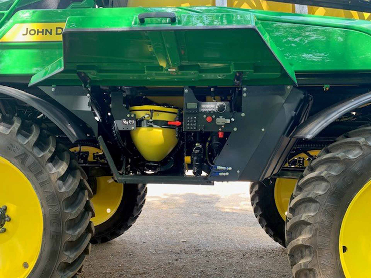 John Deere 340M - Распрскувач: слика 2 John Deere 340M - Распрскувач: слика 2