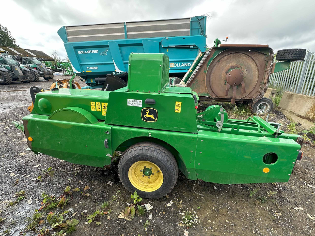 John Deere 459 baler - Балирка за квадратни бали: слика 2 John Deere 459 baler - Балирка за квадратни бали: слика 2