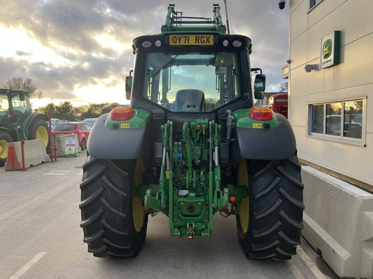 John Deere 6120M - Трактор: слика 4 John Deere 6120M - Трактор: слика 4