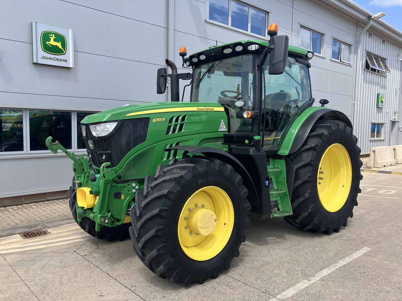 John Deere 6155R - Трактор: слика 1 John Deere 6155R - Трактор: слика 1
