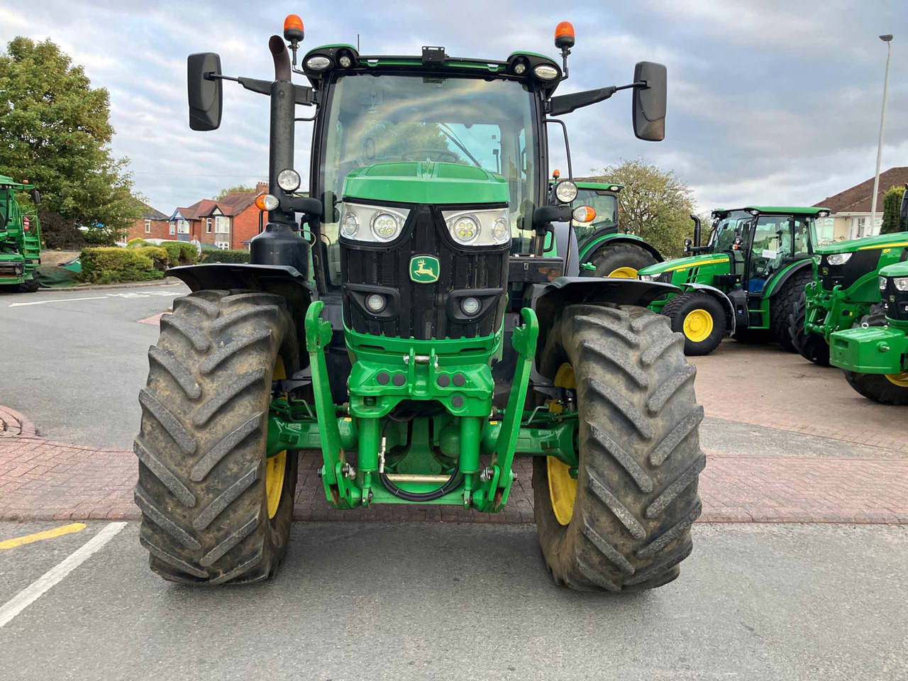 John Deere 6155R - Трактор: слика 3 John Deere 6155R - Трактор: слика 3