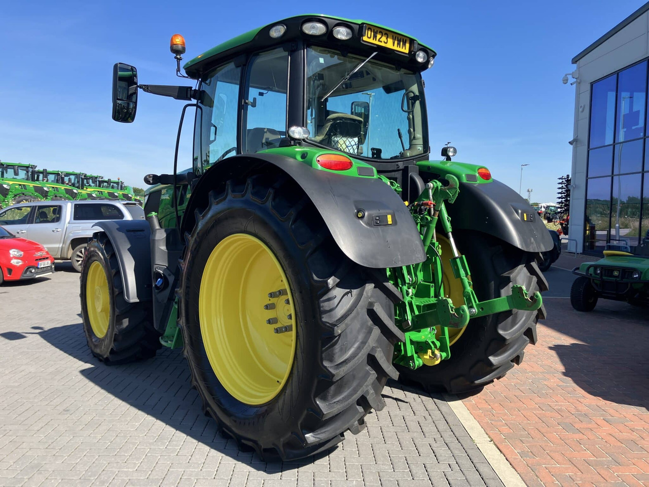 John Deere 6R 185 - Трактор: слика 3 John Deere 6R 185 - Трактор: слика 3