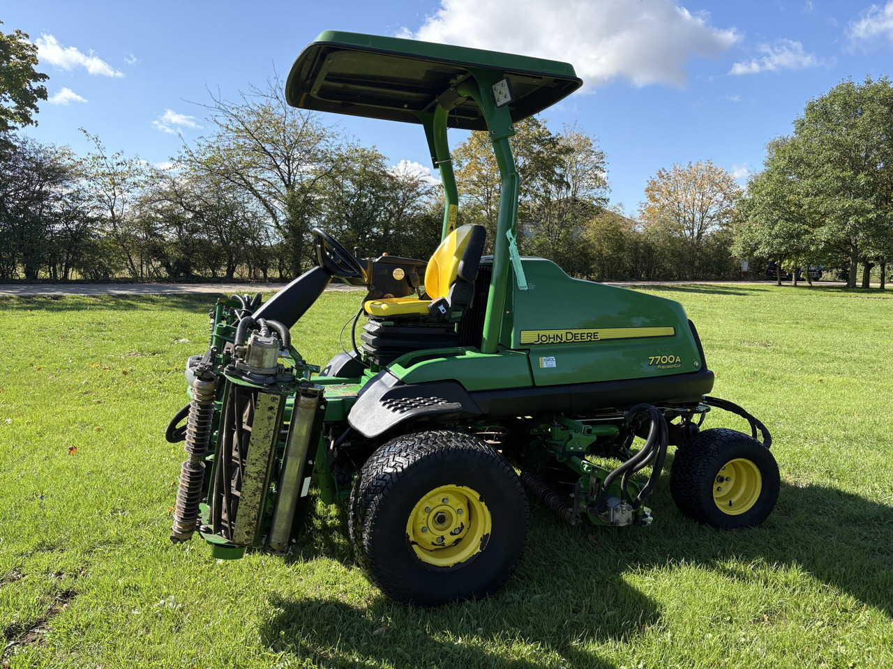 John Deere 7700A Fairway Mower - Градинарска косилка: слика 4 John Deere 7700A Fairway Mower - Градинарска косилка: слика 4