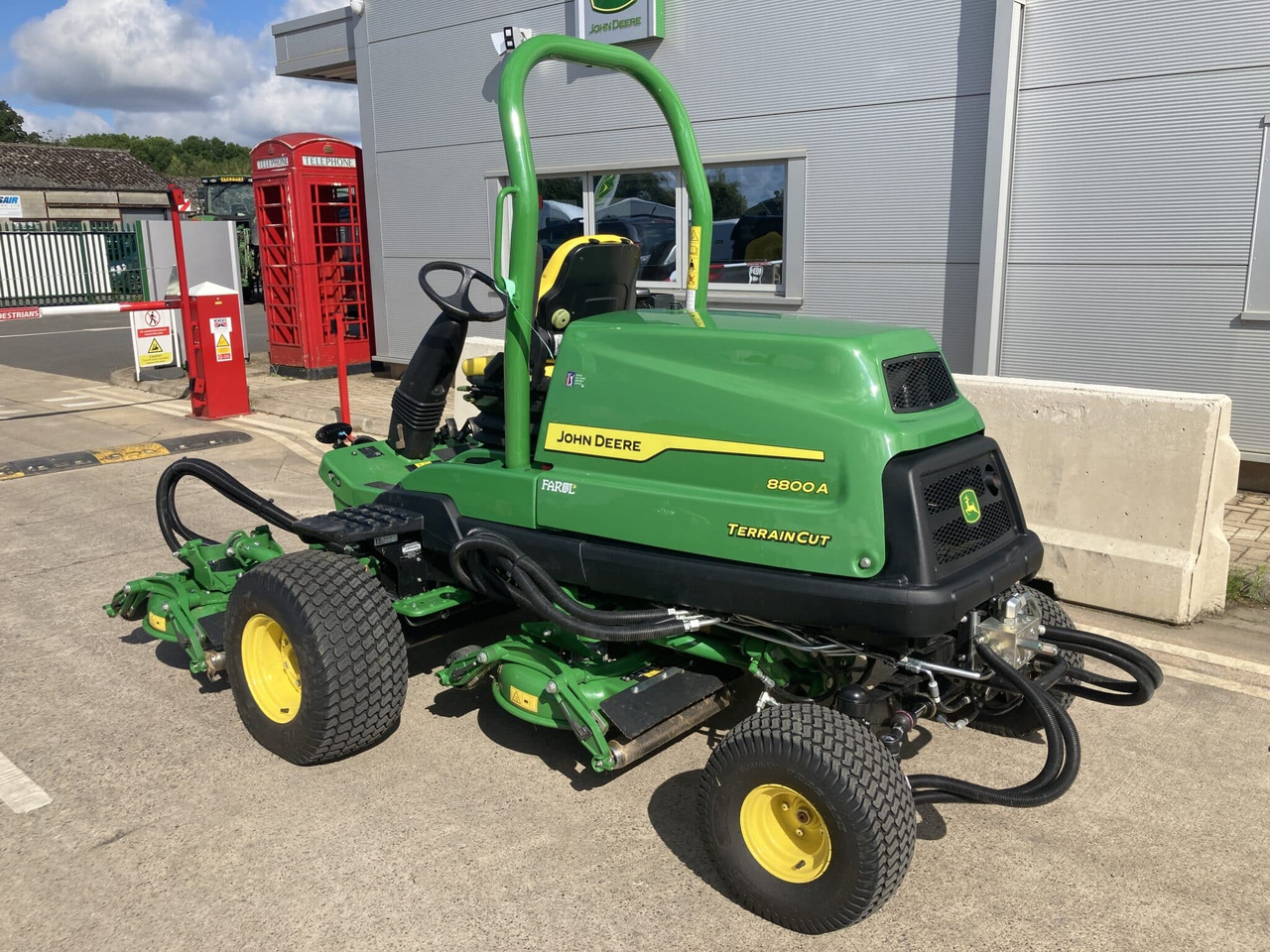 John Deere 8800A 5 pod rotary mower - Градинарска косилка: слика 3 John Deere 8800A 5 pod rotary mower - Градинарска косилка: слика 3