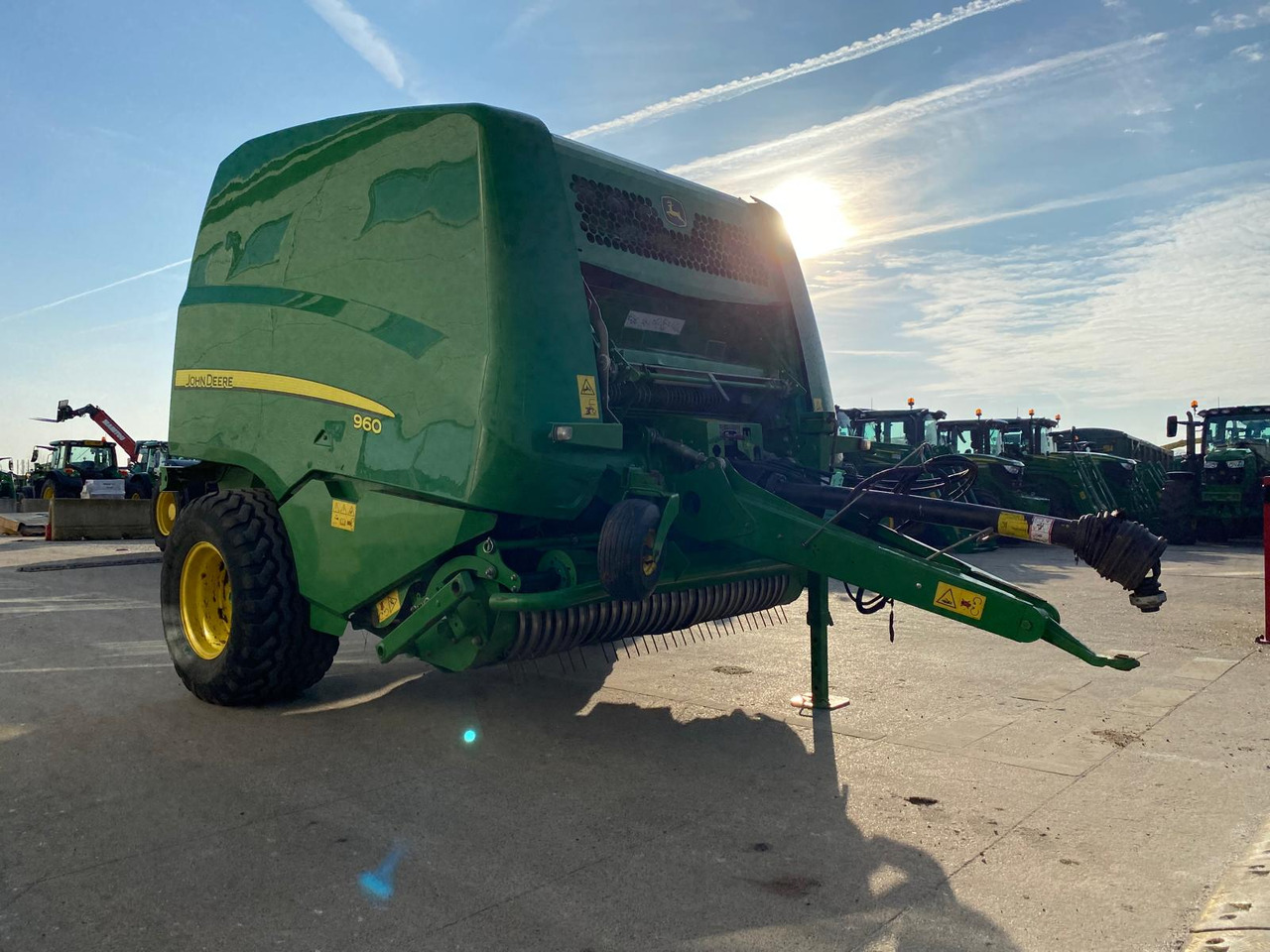 John Deere 960 - Превртувачка опрема: слика 1 John Deere 960 - Превртувачка опрема: слика 1