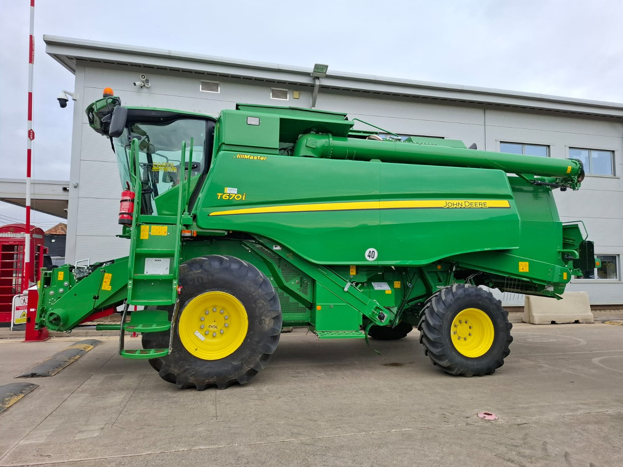 John Deere T670 - Комбајн: слика 2 John Deere T670 - Комбајн: слика 2