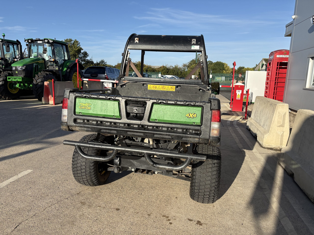 John Deere XUV855M Gator - Сетеренско возило/ Квад: слика 3 John Deere XUV855M Gator - Сетеренско возило/ Квад: слика 3