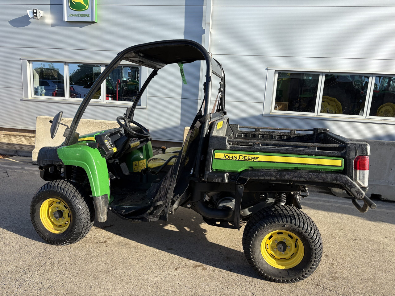 John Deere XUV855M Gator - Сетеренско возило/ Квад: слика 1 John Deere XUV855M Gator - Сетеренско возило/ Квад: слика 1