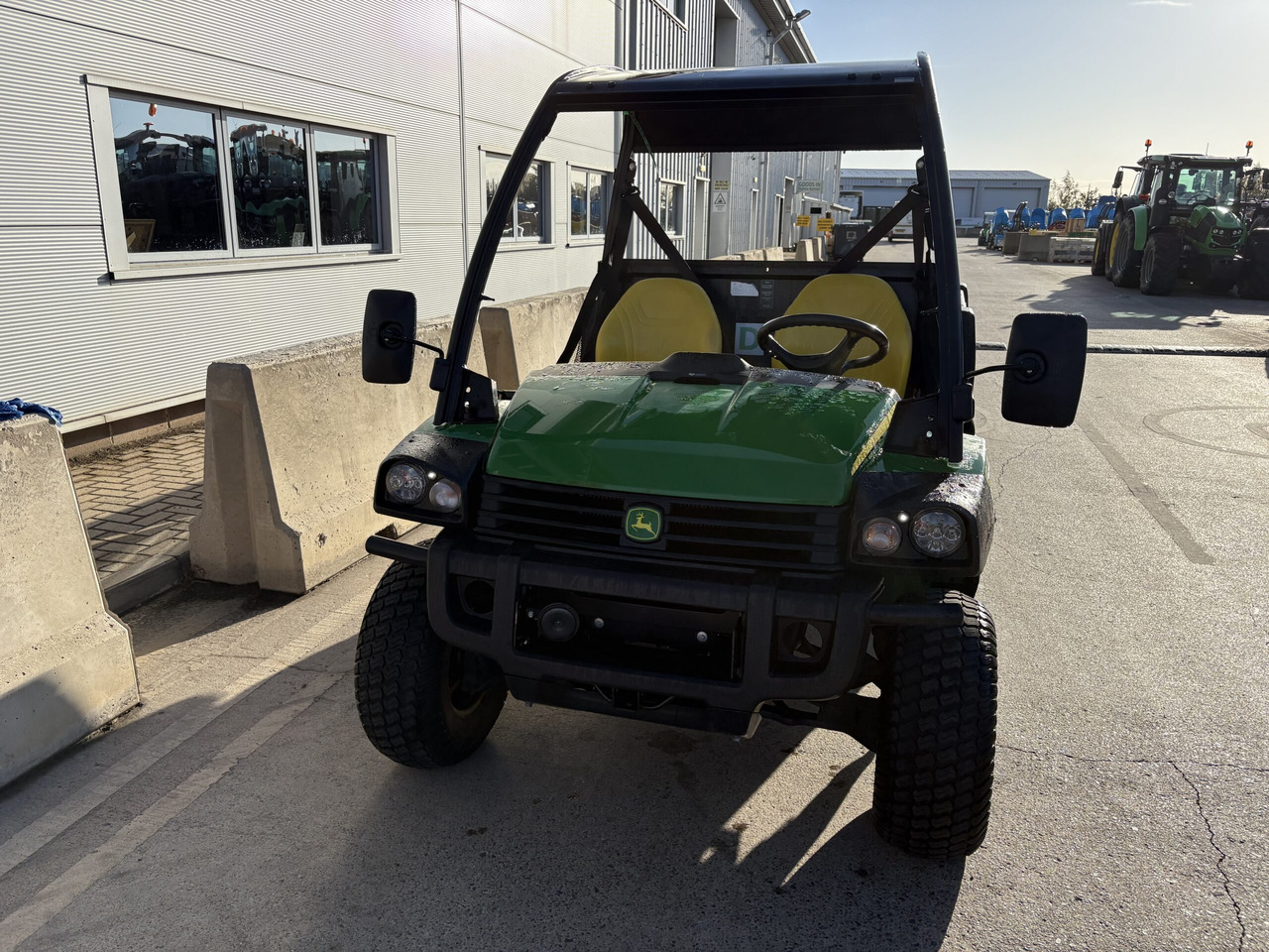 John Deere XUV855M Gator - Сетеренско возило/ Квад: слика 2 John Deere XUV855M Gator - Сетеренско возило/ Квад: слика 2