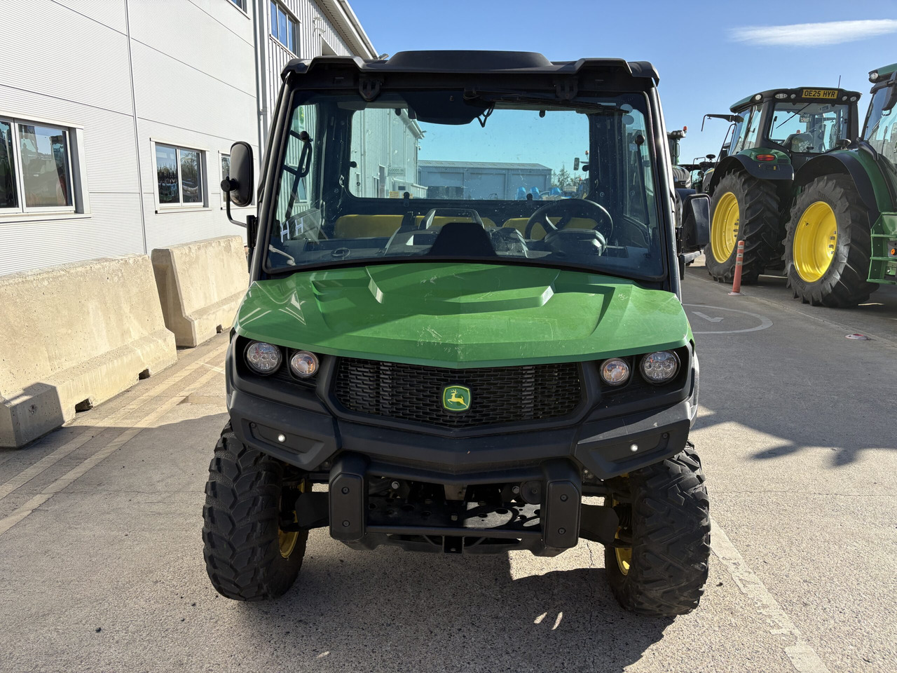John Deere XUV865M Gator - Сетеренско возило/ Квад: слика 2 John Deere XUV865M Gator - Сетеренско возило/ Квад: слика 2