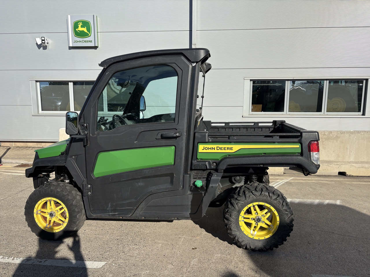 John Deere XUV865M Gator - Сетеренско возило/ Квад: слика 1 John Deere XUV865M Gator - Сетеренско возило/ Квад: слика 1