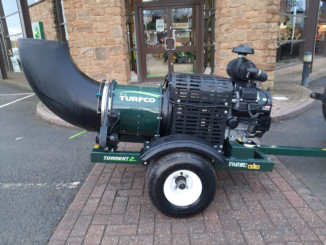 Turfco Torrent 2 Debris Blower - Градинарска опрема: слика 2 Turfco Torrent 2 Debris Blower - Градинарска опрема: слика 2